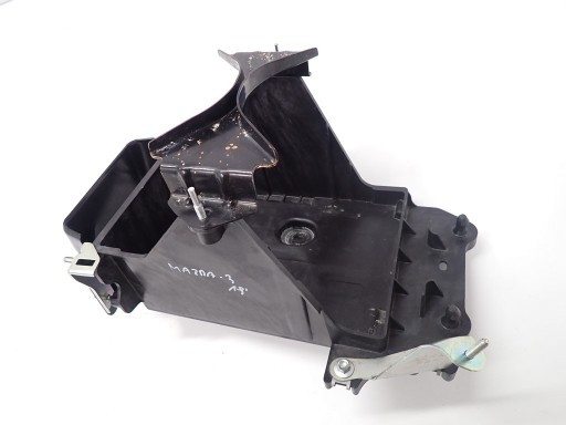 BCJH-56041 - ОСНОВАНИЕ КРЕПЛЕНИЯ АККУМУЛЯТОРА MAZDA3 BP IV 19R