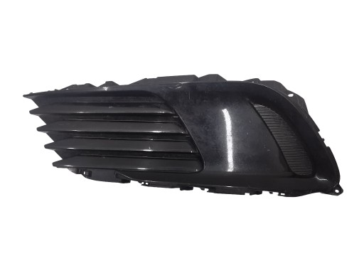 grid frame spoiler of a bumper left front TOYOTA AURIS II LIFT 81482-02580
