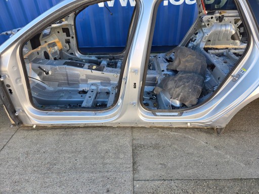 Audi A6 RS6 C8 4K threshold left
