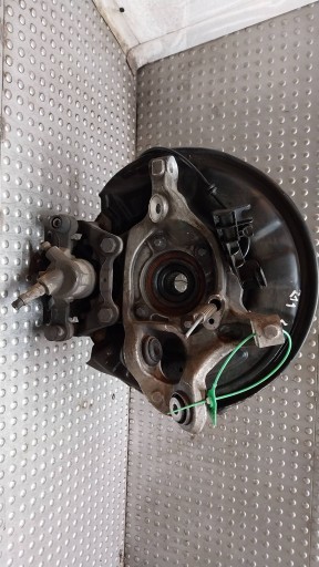 swing of the pivot caliper left rear part MERCEDES C-KLASA W204 C220 2.2 CDI