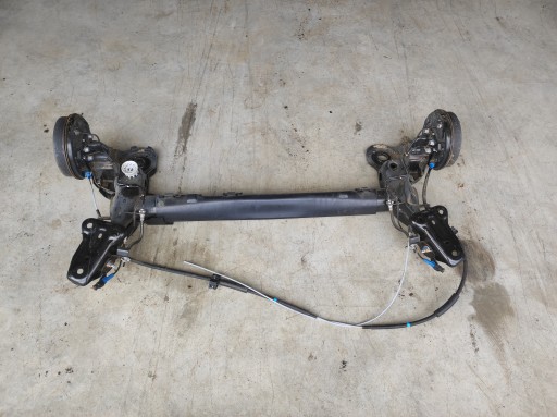 24789544346 - Ось задней подвески crossland x с балкой