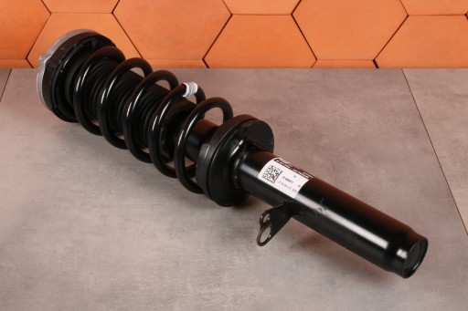 BMW 5' G30 5' G30 LCI 520dX 523dX 530iX shock absorber right front 6896012