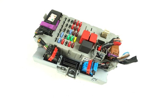 Блок предохранителей bsi comfort module корпус компьютера fiat doblo 51731467
