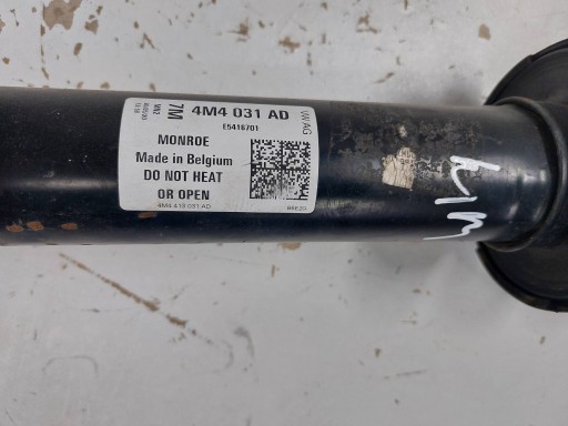 shock absorber front front side left Volkswagen Tiguan 4M4413031AD