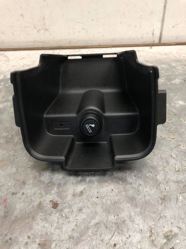 ZAPALNICZKA passenger compartment AUX OPEL ASTRA J KOMBI 13262613
