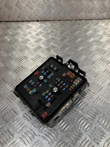 KK3T-14D068-GE, KK3T-14D068-GE - Блок предохранителей ford transit mk8 lift 19- 2.0 ecoblue