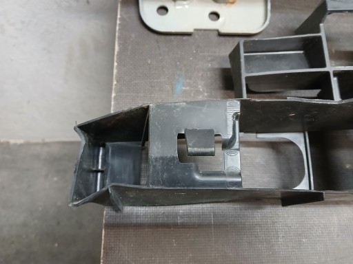 Stoßstangenträger vorne RENAULT TRAFIC III 3 OPEL VIVARO B 620905050