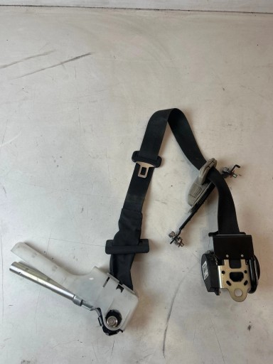 tension belt safety front front right Nissan Pulsar