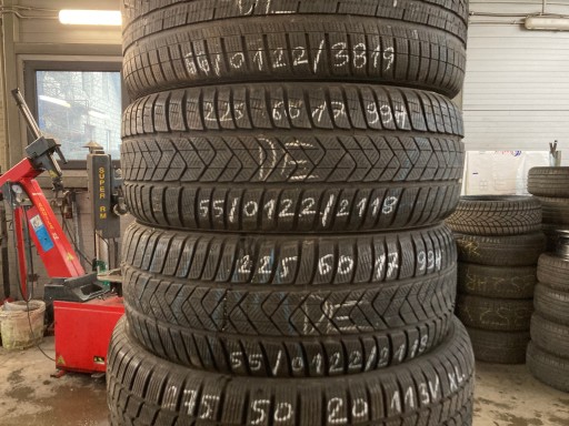 2 ШИНИ 225/60R17 PIRELLI SOTTOZERO 3