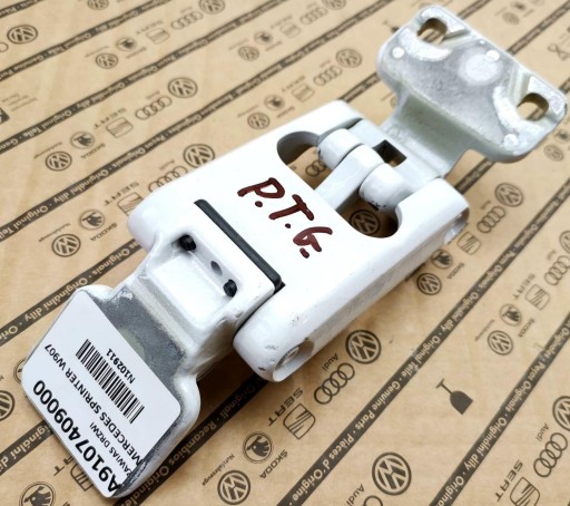 A9107409000 - ПЕТЛЯ ДВЕРНА 270 ПРАВА MERCEDES SPRINTER W907 W910