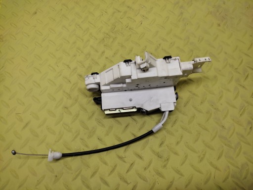 PEUGEOT 407 SW lock door right rear part