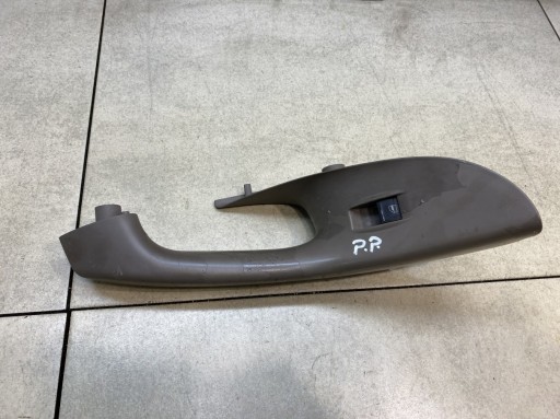 Halter Tür rechts vorne PASSAT B6