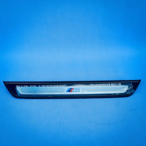lišta krytka prahová předek M BMW 5 G30 51475A0DB65 5A0DB65 32km