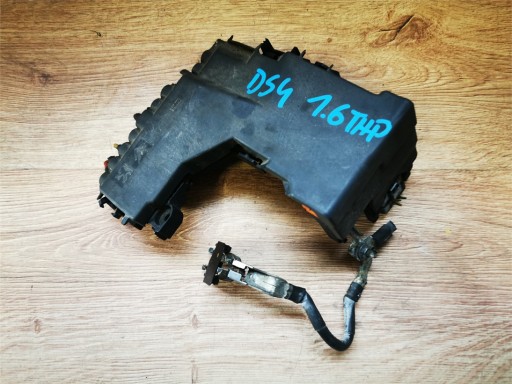 Модуль напряжения аккумулятора citroen ds4 c4 ii 9665878180