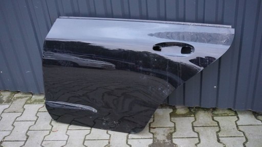 MERCEDES CLS 257 - left rear. door rear part
