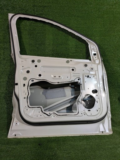 dveře přední levé levý předek FORD KUGA MK2 16- NR.4530