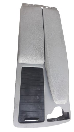 MERECDES W204 armrest SKORZANY passenger compartment
