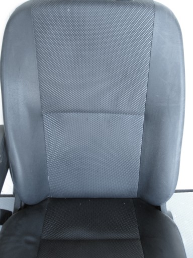 MERCEDES SPRINTER W906 Sitz links vorne Fahrer Z PODLOKIETNIKIEM EUROPA