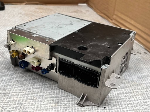 MERCEDES HEADUNIT RADIO NAVI 1679001014 A1679001014 @M