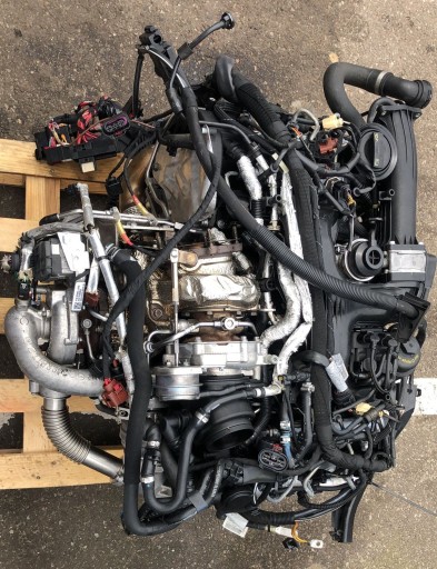 КОМПЛЕКТ ДВИГУНА AUDI A6 A7 Q5 3.0TDI CVU