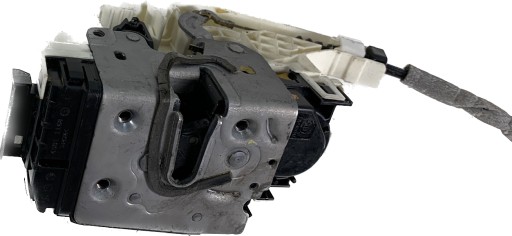 MERCEDES W204 lock left front A2047201535 original