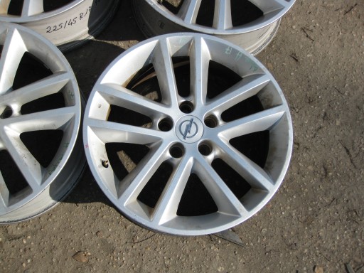 OPEL ASTRA H discs aluminium 7 J x 17 ET 35 13211620 KOMPLET