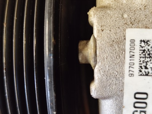 Hyundai Tucson III 1.6 CRDI compressor; compressor of the air conditioning