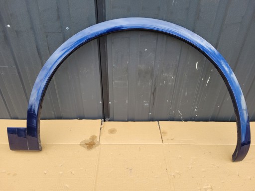 853 718 - Audi q5 ii 80a накладка переднього крила права 80a853718e