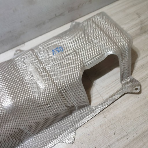 Blende Abdeckung termiczna des Auspuffs Suzuki Vitara (LY) 1423161M00000