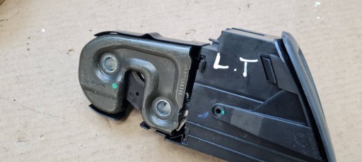 A6 C7 4G lock ZATRZASK OPARCJA KANAPY of the rear left rear part sedan 8K5885681B