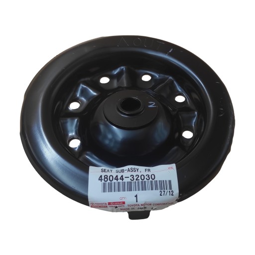 48044-32030 - Пластина пружинная для крепления гнезда рав-4 94-05 орг