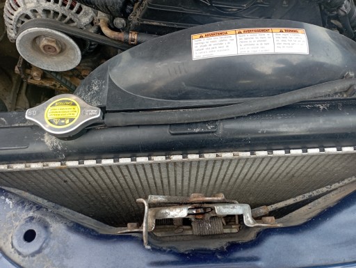 Suzuki grand vitara і водяний радіатор з вентилятором