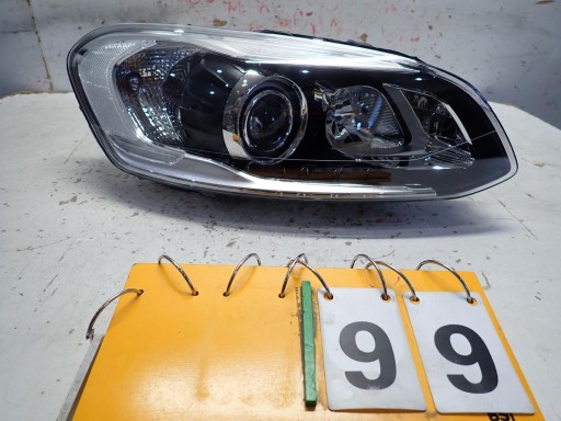 light front front right VOLVO XC60 and LIFT 2013- BI-XENON SKR 31698809