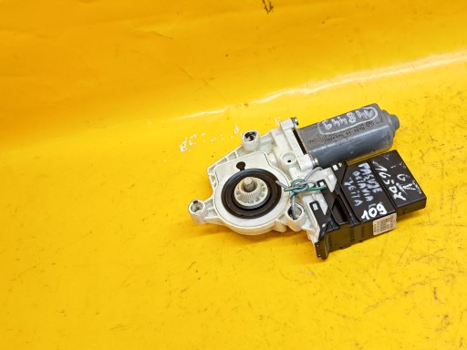 ДВИГАТЕЛЬ ЭЛ.Заднее левое стекло GOLF V 1K0959703C 03-07r