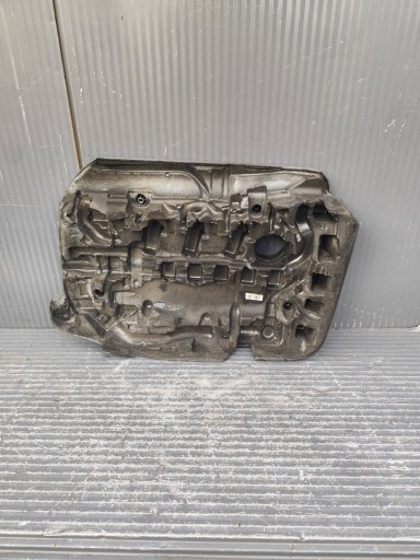 VOLVO XC40 kryt motoru 32252297