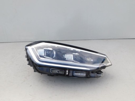 VW GOLF SPORTSVAN FULL LED 17- reflektor right