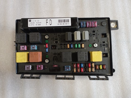 Блок предохранителей astra h 13191127 1.6 16v