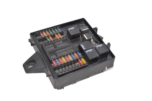 8D33-14A173-AB - Блок запобіжників aston martin db9 vantage