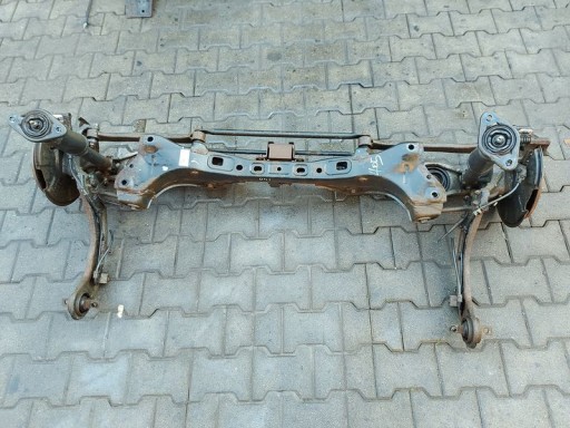 1 - HYUNDAI i40 Універсал 1.7 CRDI балка підвіски задня