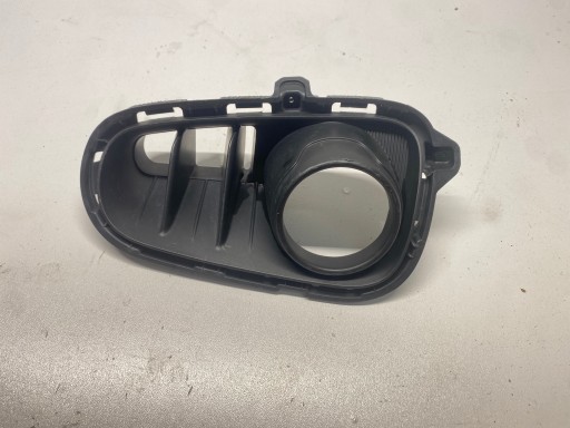 grid of a bumper right front KIA RIO IV V 86524-H8010