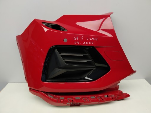2018r + Audi Q3 II 83A 83F corner right grid bumper front red