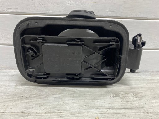 KLAPKA WLEW LADOWANIA PORT BMW i4 G26 8737953