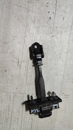 Peugeot 208 II 23r 1.2 rear part side left limiter door
