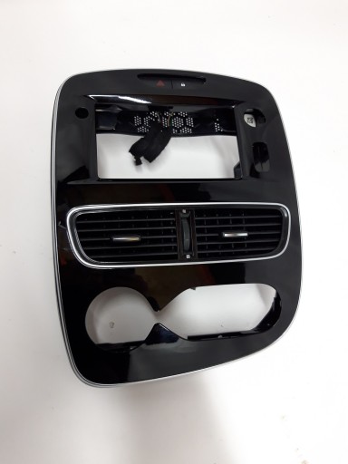 682607336R - RENAULT CLIO IV РАМКА ДИСПЛЕЯ ХРОМ 15-19