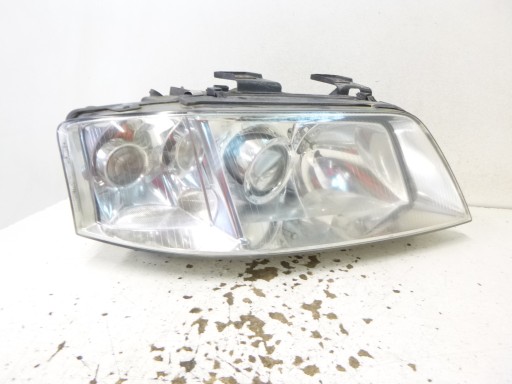 light front right Audi A6 C5 Xenon 2000r. HELLA