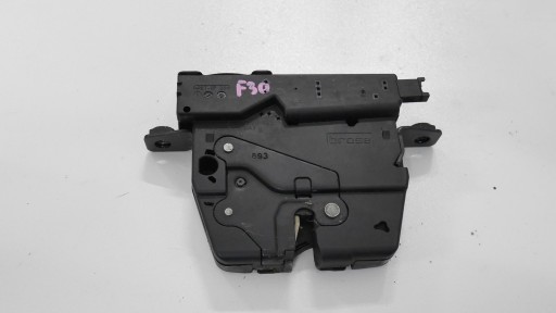 BMW F10 F12 F30 F31 F80 замок люка зд 4825342