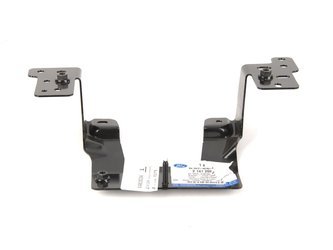 GN15-A16C750-BB - КРОНШТЕЙН КРЕПЛЕНИЕ ЗАМКА КАПОТА ECOSPORT 2017-OE