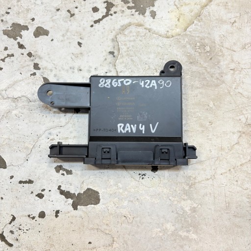 Модуль драйвера toyota rav4 v 2.5 hybrid 88650-42a90 2024