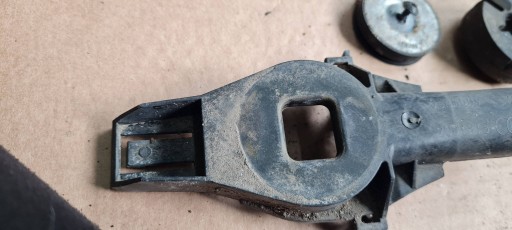 A5 8T LIFT S5 bracket holder radiator lower hook 8K0805201 A4 B8 Q5 8R