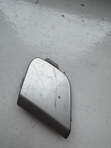 FORD FOCUS MK3 10-17r. -> Abschleppöse der Stoßstange vorne BM51-17A989-A